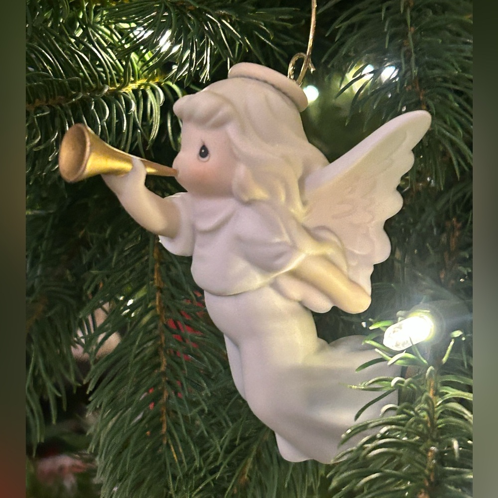 ✨Vintage 1995 Precious Moments Angel Ornament: "Joy To The World" 🎄🎺BOX